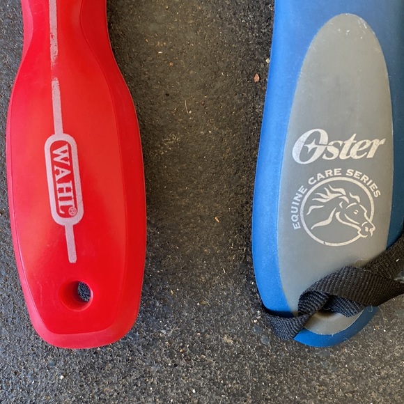 Oster Equine Care Series Mane & Tail Horse Hairbrush and Wahl comb Grooming Tool - Picture 2 of 9